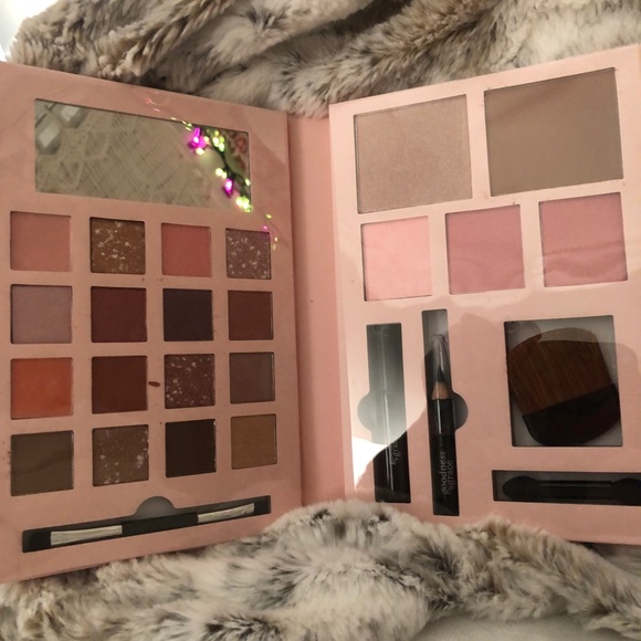 Goodness & grace make up palette pink NWT - Picture 9 of 12